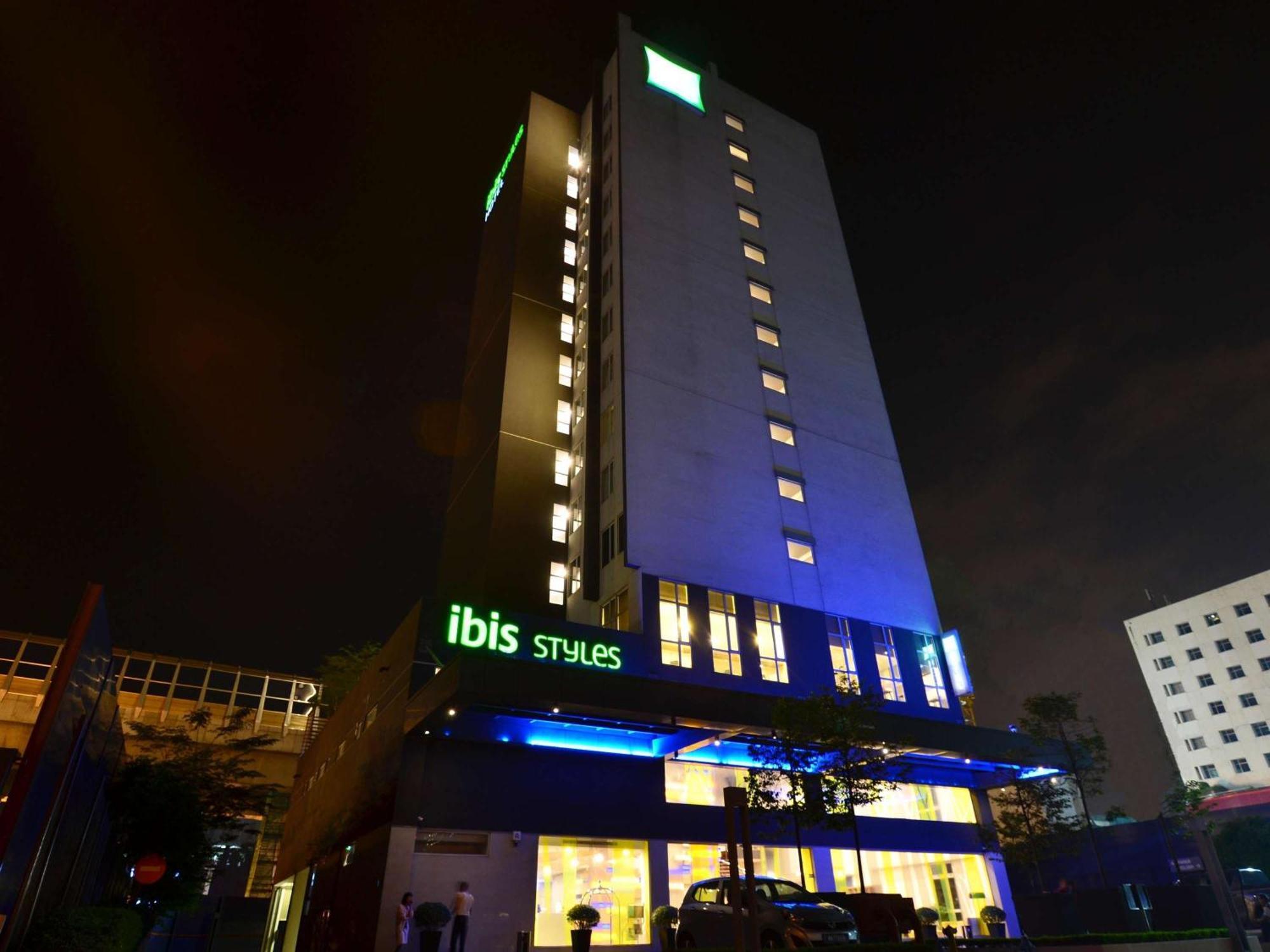 Ibis Styles Kuala Lumpur Sri Damansara Hotel Petaling Jaya Exterior photo